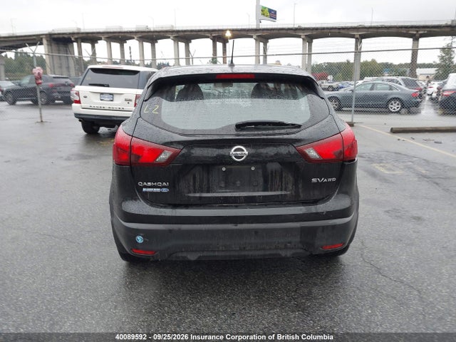 40089592 :رقم المزاد ، JN1BJ1CRXHW110569 vin ، 2017 Nissan Rogue Sport S/sv/sl مزاد بيع
