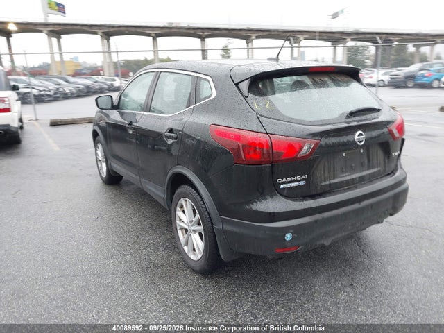 40089592 :رقم المزاد ، JN1BJ1CRXHW110569 vin ، 2017 Nissan Rogue Sport S/sv/sl مزاد بيع