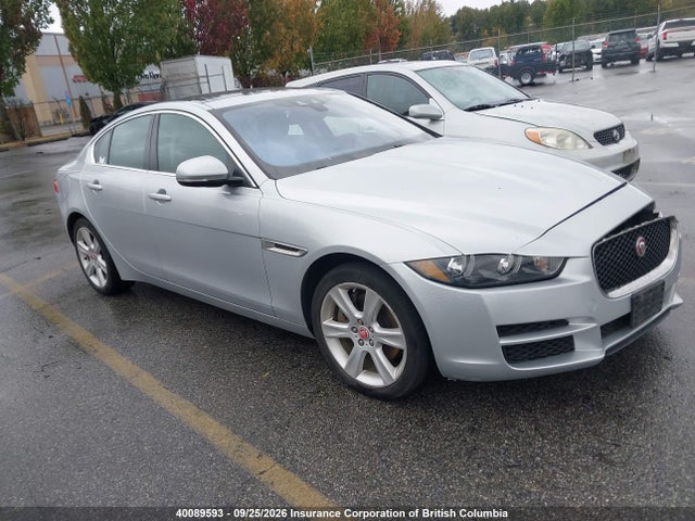 Jaguar XE 2018 SAJAK4FX9JCP40559 zdjęcie główne