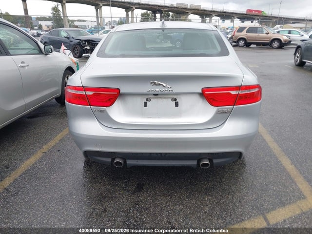 Jaguar XE 2018 SAJAK4FX9JCP40559 Image 16