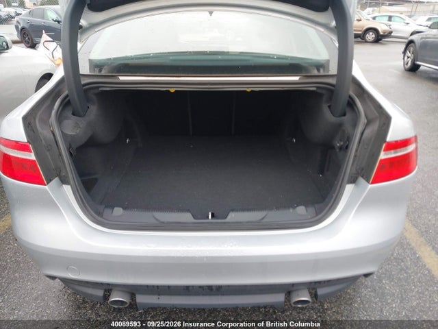 Jaguar XE 2018 SAJAK4FX9JCP40559 Image 21