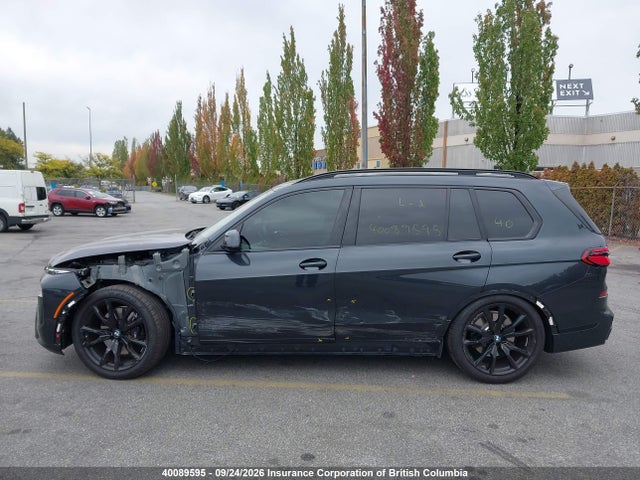40089595 :رقم المزاد ، 5UX23EM04T9411813 vin ، 2026 Bmw X7 مزاد بيع