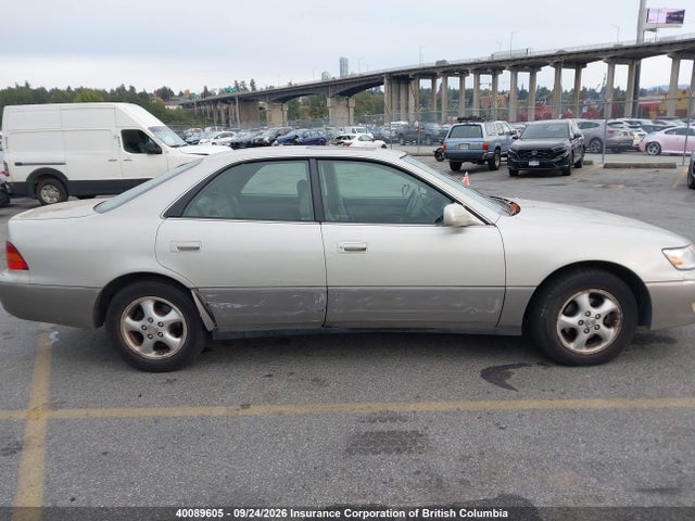 1998 Lexus Es 300 მანქანა იყიდება აუქციონზე, vin: JT8BF28G7W0141322, აუქციონის ნომერი: 40089605