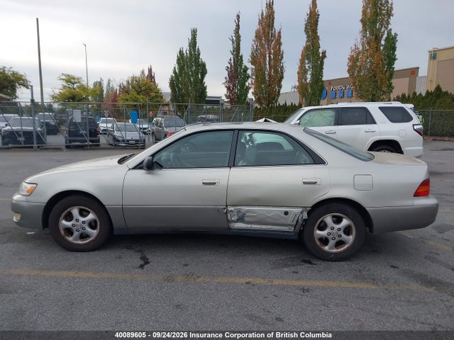 1998 Lexus Es 300 მანქანა იყიდება აუქციონზე, vin: JT8BF28G7W0141322, აუქციონის ნომერი: 40089605