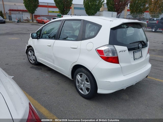 Honda Fit 2014 LUCGE8H59E3000160 Image 3