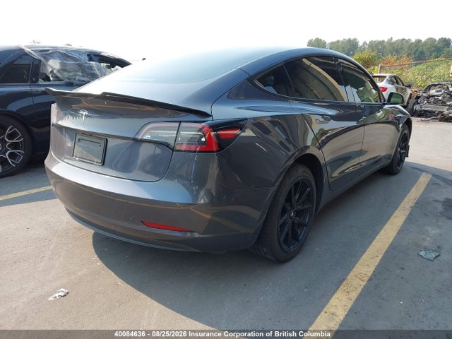 5YJ3E1EA4MF084482 Tesla MODEL 3