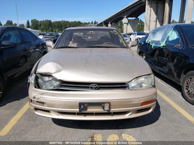 40087052 :رقم المزاد ، JT2GK12E8R0015553 vin ، 1994 Toyota Camry Le مزاد بيع