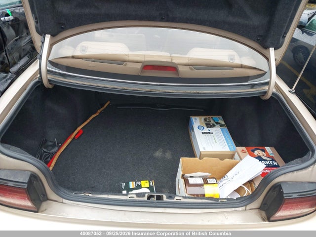 40087052 :رقم المزاد ، JT2GK12E8R0015553 vin ، 1994 Toyota Camry Le مزاد بيع