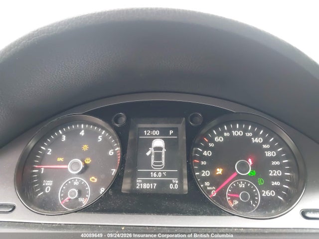 2010 Volkswagen Passat 2.0t მანქანა იყიდება აუქციონზე, vin: WVWAK9AN5AE112763, აუქციონის ნომერი: 40089649