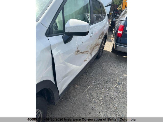 Продажа на аукционе авто 2022 Subaru Forester Touring, vin: JF2SKEEC2NH458278, номер лота: 40089714
