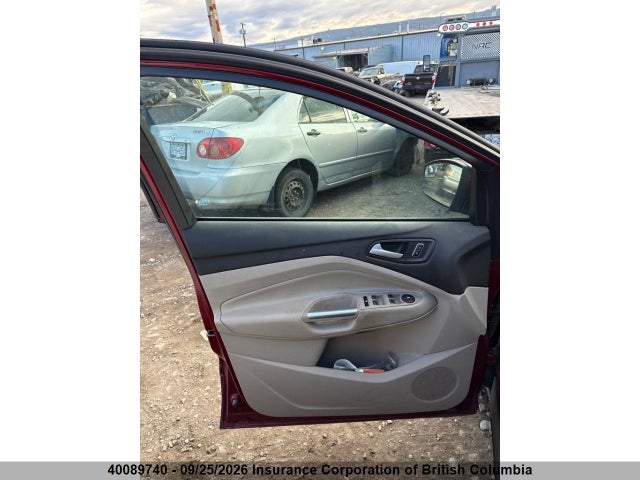 2014 Ford Escape Se მანქანა იყიდება აუქციონზე, vin: 1FMCU9GX5EUB82380, აუქციონის ნომერი: 40089740