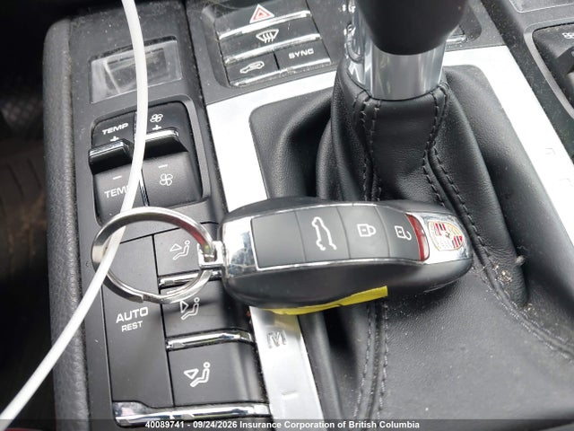 40089741 :رقم المزاد ، WP1AG2A50MLB51929 vin ، 2021 Porsche Macan مزاد بيع