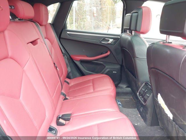 40089741 :رقم المزاد ، WP1AG2A50MLB51929 vin ، 2021 Porsche Macan مزاد بيع