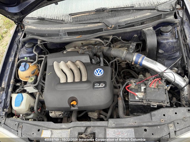 40089769 :رقم المزاد ، WVWBA21J0YW537551 vin ، 2000 Volkswagen Golf مزاد بيع