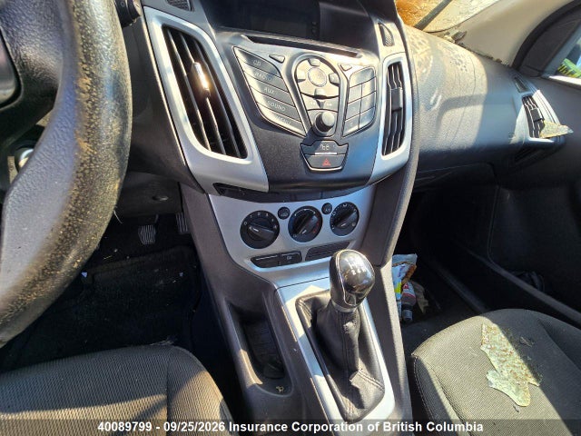 40089799 :رقم المزاد ، 1FAHP3K27CL322366 vin ، 2012 Ford Focus مزاد بيع