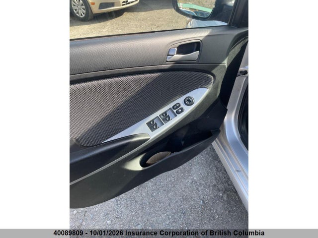 40089809 :رقم المزاد ، KMHCT5AE8DU134244 vin ، 2013 Hyundai Accent Gl مزاد بيع