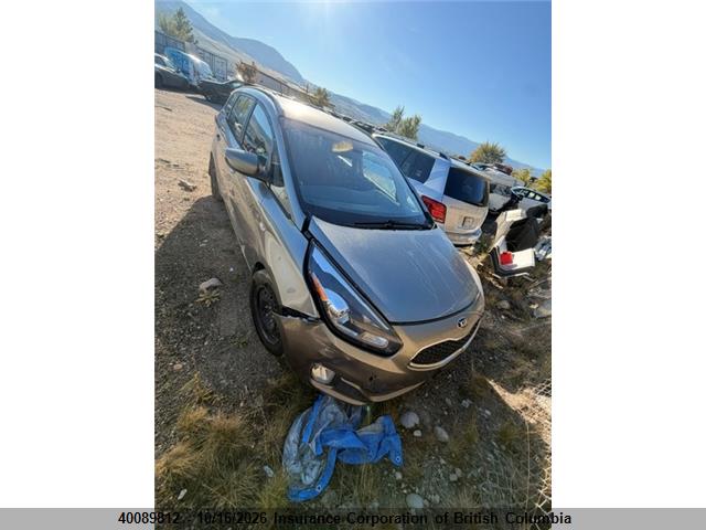 2016 KNAHT8A35G7160732 main image