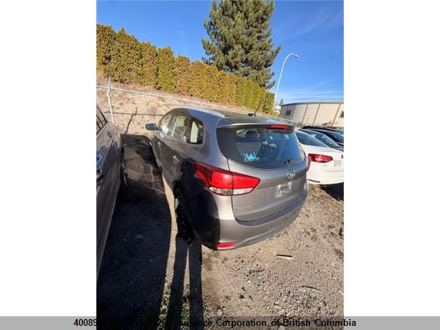 KIA Rondo 2016 KNAHT8A35G7160732 Image 3