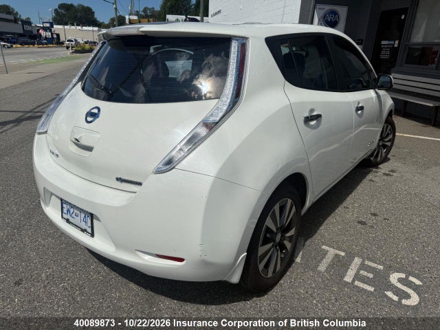 1N4AZ0CP8FC304354 Nissan Leaf
