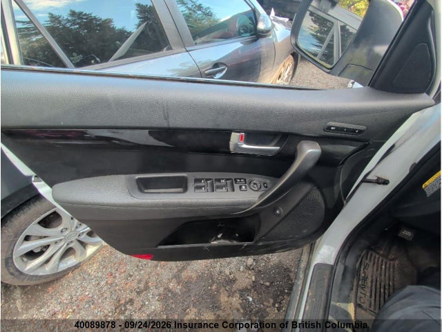 5XYKTCA66EG527532 KIA SORENTO LX