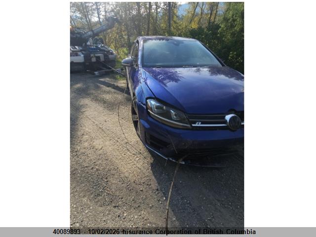 Volkswagen Golf 2017 WVWVF7AUXHW068443 Image 2