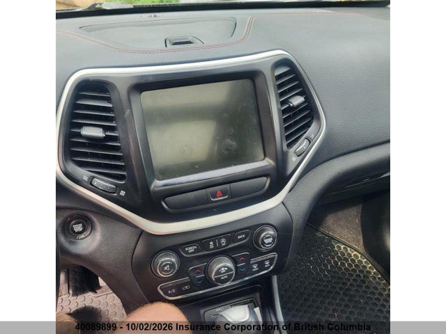 2016 Jeep Cherokee Trailhawk მანქანა იყიდება აუქციონზე, vin: 1C4PJMBS6GW378428, აუქციონის ნომერი: 40089899