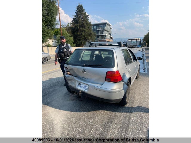 40089903 :رقم المزاد ، 9BWFL21J354005199 vin ، 2005 Volkswagen Golf مزاد بيع