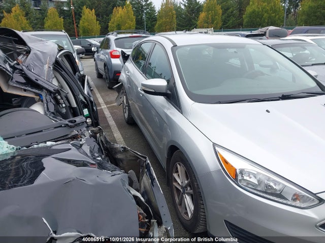 Ford FOCUS SE 2017 1FADP3K23HL261197 Image 13