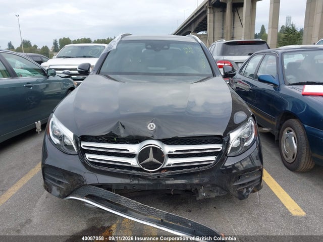 40087058 :رقم المزاد ، WDC0G4KB8JV111525 vin ، 2018 Mercedes-benz Glc 300 4matic مزاد بيع