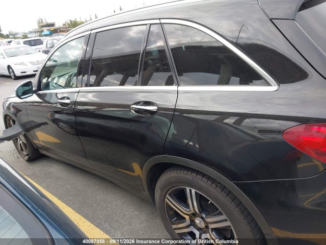 40087058 :رقم المزاد ، WDC0G4KB8JV111525 vin ، 2018 Mercedes-benz Glc 300 4matic مزاد بيع