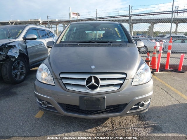 40089978 :رقم المزاد ، WDDFH3EB2BJ683370 vin ، 2011 Mercedes-benz B200 T مزاد بيع