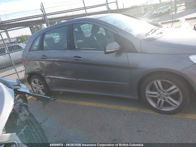 40089978 :رقم المزاد ، WDDFH3EB2BJ683370 vin ، 2011 Mercedes-benz B200 T مزاد بيع