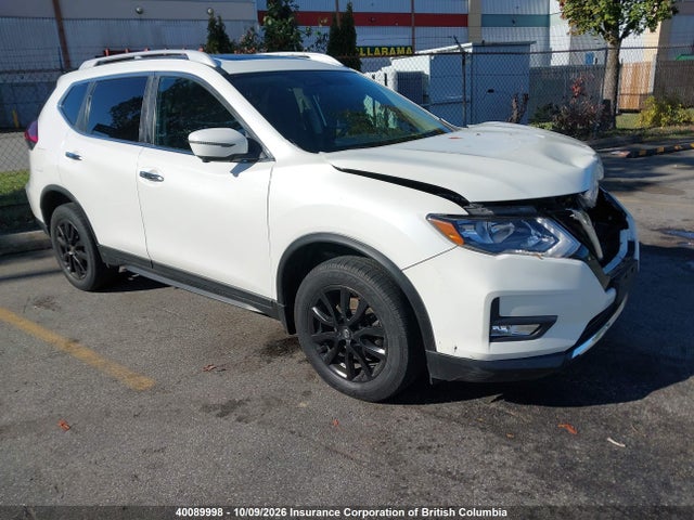 40089998 :رقم المزاد ، 5N1AT2MV8HC837940 vin ، 2017 Nissan Rogue مزاد بيع