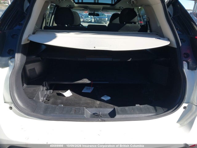 Продаж на аукціоні авто 2017 Nissan Rogue, vin: 5N1AT2MV8HC837940, номер лоту: 40089998
