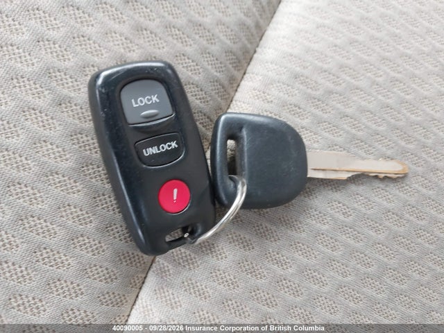 40090005 :رقم المزاد ، JM1BK12F041132153 vin ، 2004 Mazda 3 I مزاد بيع