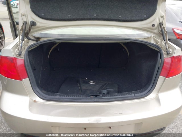 40090005 :رقم المزاد ، JM1BK12F041132153 vin ، 2004 Mazda 3 I مزاد بيع