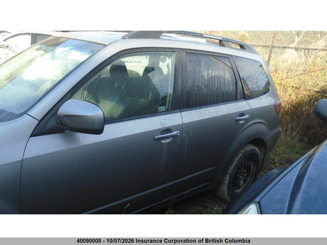 40090008 :رقم المزاد ، JF2SH63619G774686 vin ، 2009 Subaru Forester 2.5x Premium مزاد بيع