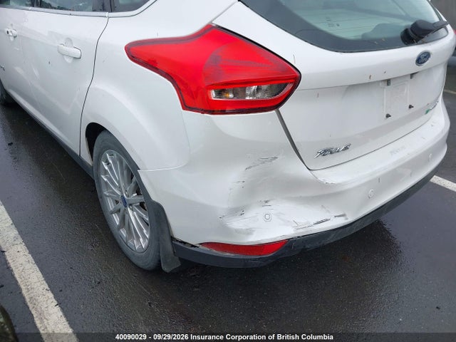 Ford Focus 2016 1FADP3R45GL334348 Image 6