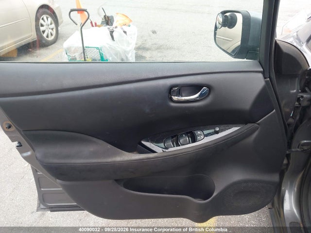 Nissan Leaf 2015 1N4AZ0CPXFC335217 Image 21