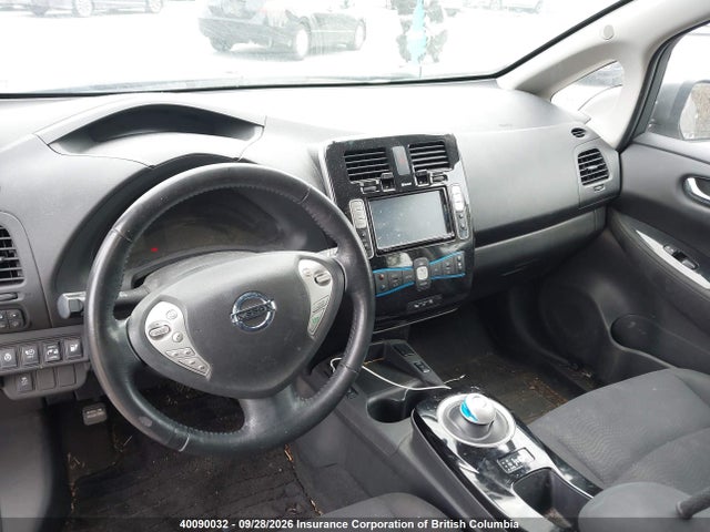 Nissan Leaf 2015 1N4AZ0CPXFC335217 Image 22