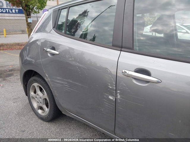 Nissan Leaf 2015 1N4AZ0CPXFC335217 Image 6