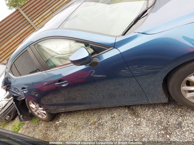 Продаж на аукціоні авто 2018 Mazda 3 Gs, vin: JM1BN1V75J1182800, номер лоту: 40084664