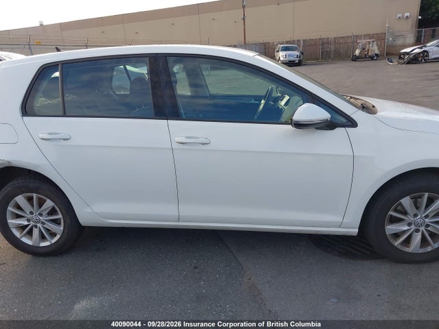 40090044 :رقم المزاد ، 3VW217AU6GM050700 vin ، 2016 Volkswagen Golf مزاد بيع