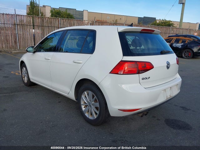 40090044 :رقم المزاد ، 3VW217AU6GM050700 vin ، 2016 Volkswagen Golf مزاد بيع