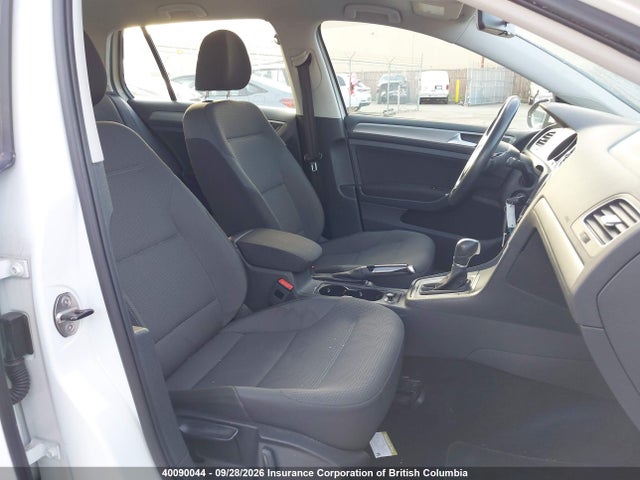 40090044 :رقم المزاد ، 3VW217AU6GM050700 vin ، 2016 Volkswagen Golf مزاد بيع