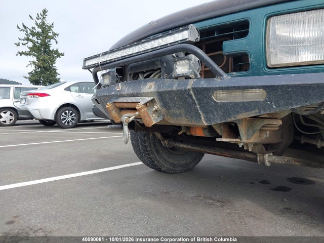 40090061 :رقم المزاد ، 1GNDT13W2V2113353 vin ، 1997 Chevrolet Blazer مزاد بيع