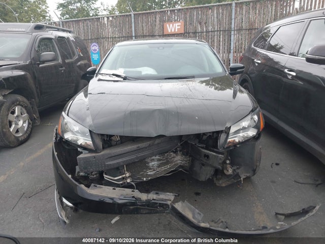 Volkswagen PASSAT SEL 2014 1VWCS7A37EC090548 Image 12