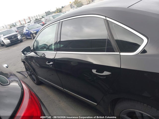Volkswagen PASSAT SEL 2014 1VWCS7A37EC090548 Image 14
