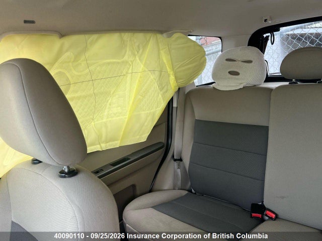 40090110 :رقم المزاد ، 1FMCU93128KA34916 vin ، 2008 Ford Escape Xlt مزاد بيع