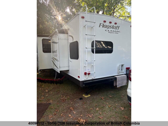 2014 Flagstaff Trailer მანქანა იყიდება აუქციონზე, vin: 4X4TFLG24E1857115, აუქციონის ნომერი: 40090112